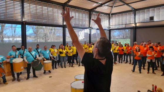 team building batucada percussions brésiliennes